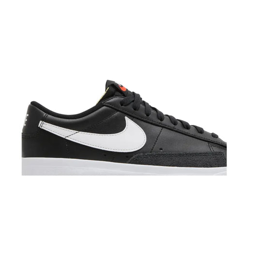 Nike Wmns Blazer Low Platform 'Black White'