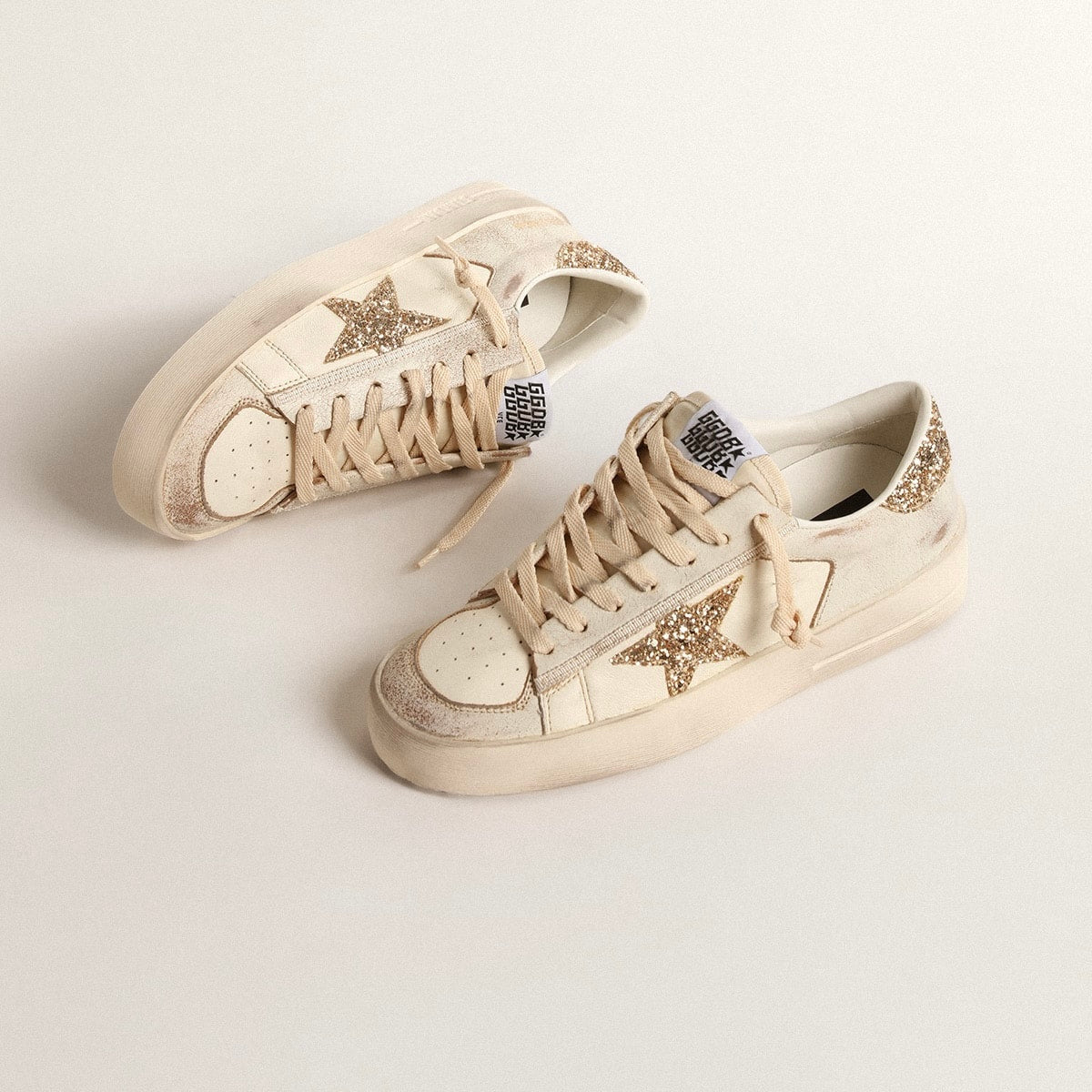 Golden Goose Stardan in ecru nappa leather with gold glitter star and heel tab(Women's)